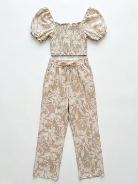 Château LA Women's Beige Floral Wide-Leg Pants & Puff Sleeve Crop Top Set
